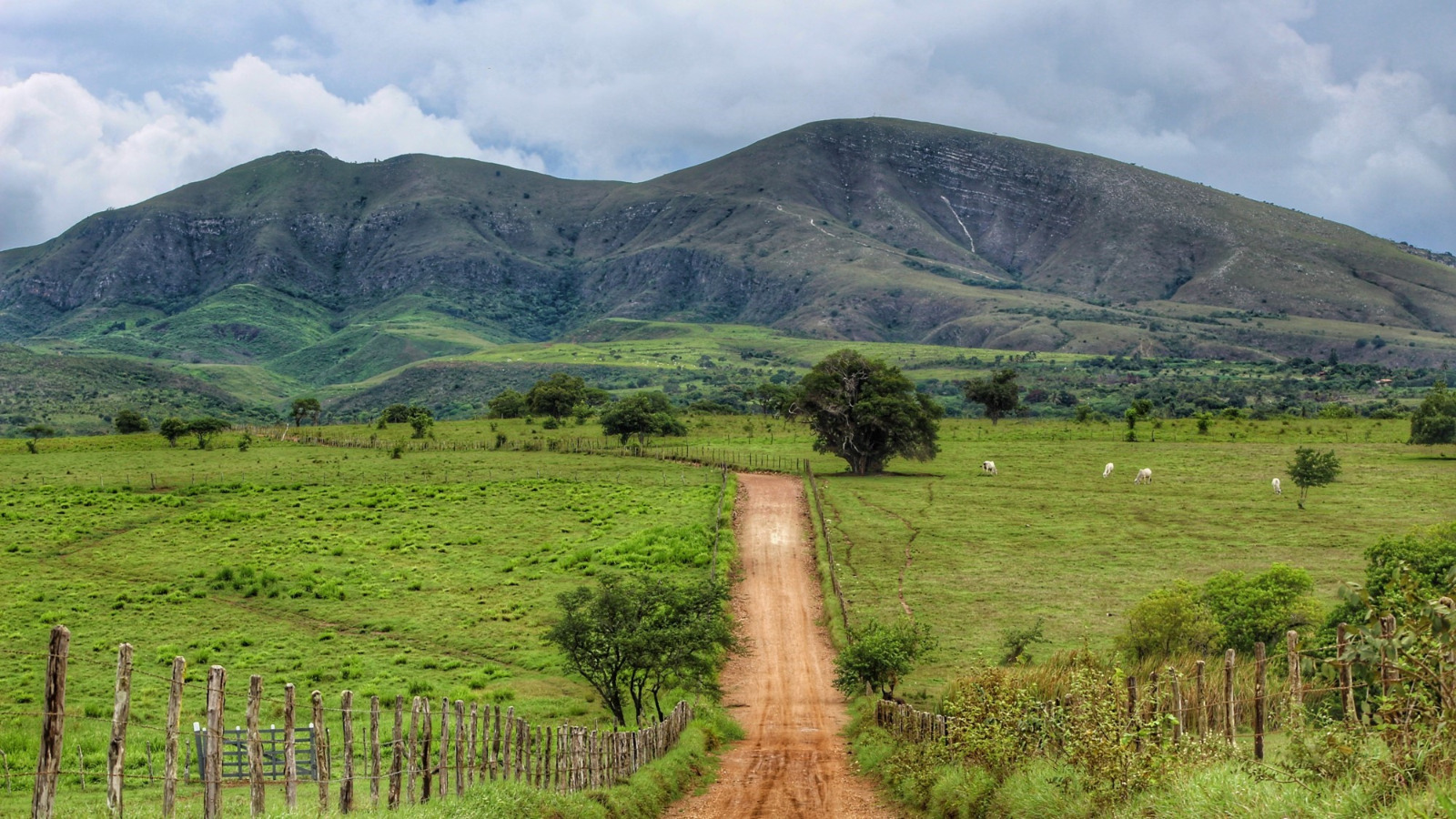 Paisagem rural da Serra da Miaba II em Campo do Brito