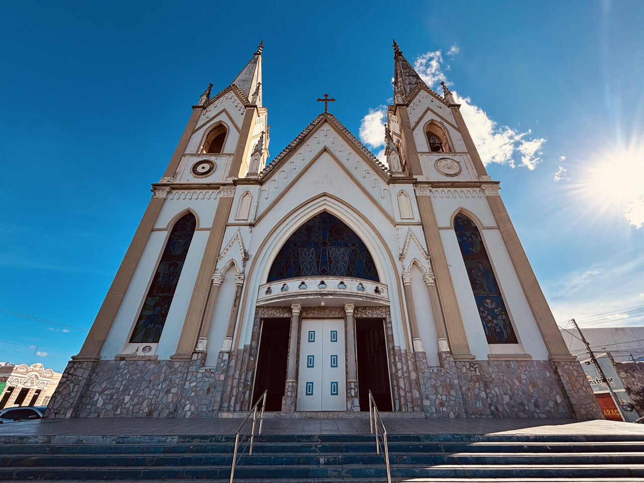 Fachada da Catedral Diocesana de Propriá